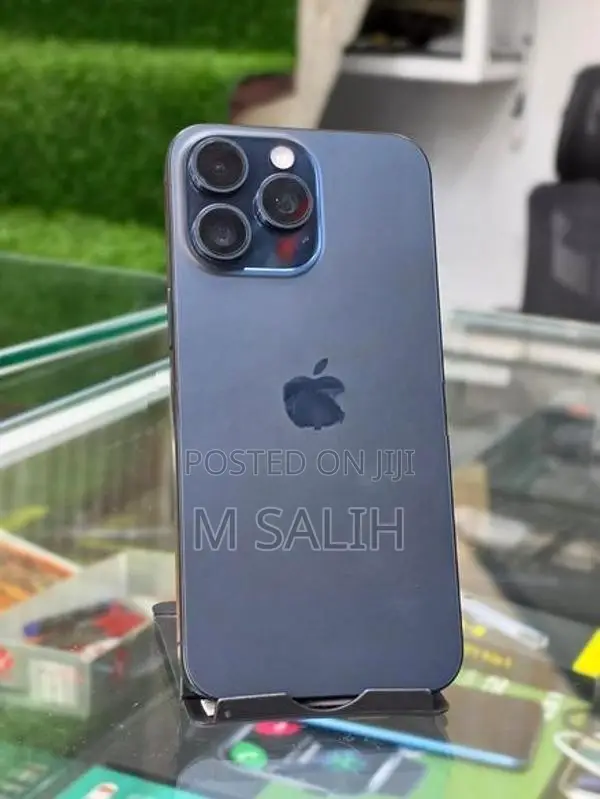 Apple iPhone 15 Pro Max 256GB (Used)