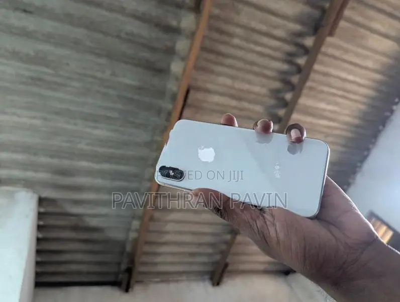 Apple iPhone X (Used)