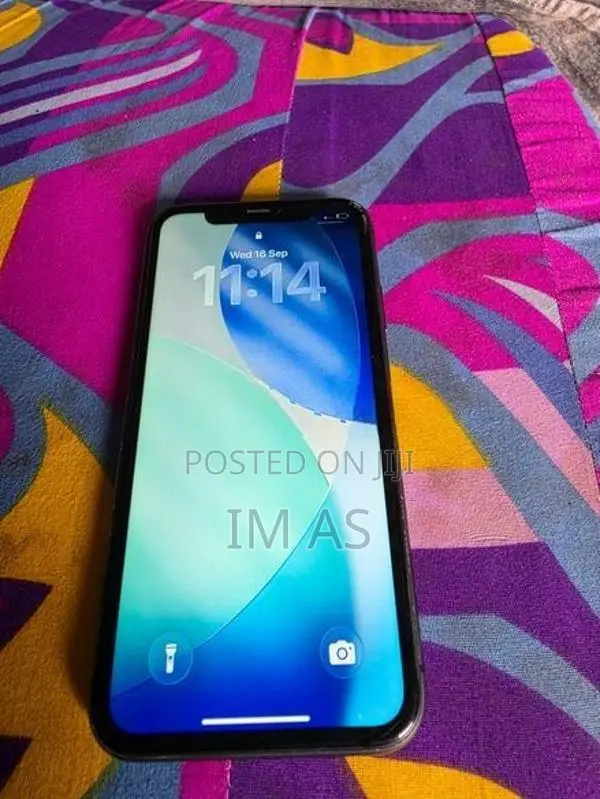Apple iPhone 11 (Used)