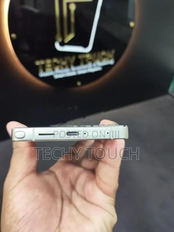 Samsung Galaxy S25 Ultra (Used)