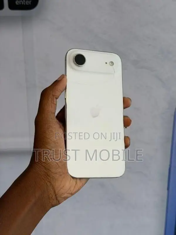 Apple iPhone Air 256GB (Used)