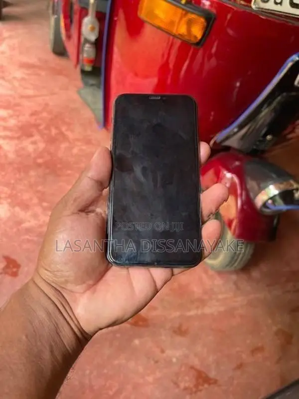 Apple iPhone 11 Pro (Used)