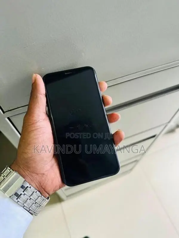 Apple iPhone 11 Pro (Used)
