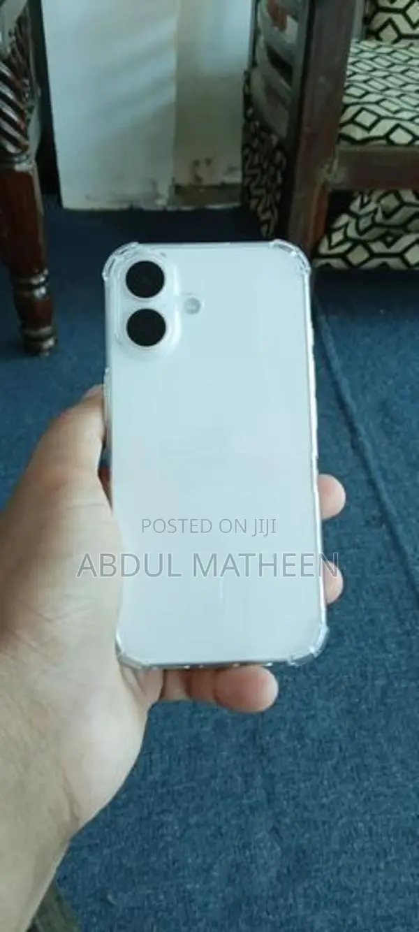 Apple iPhone 16 (Used)