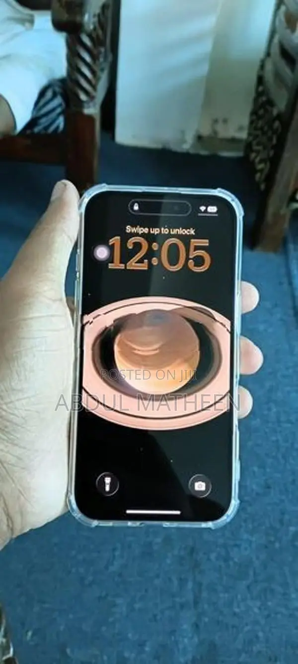 Apple iPhone 16 (Used)