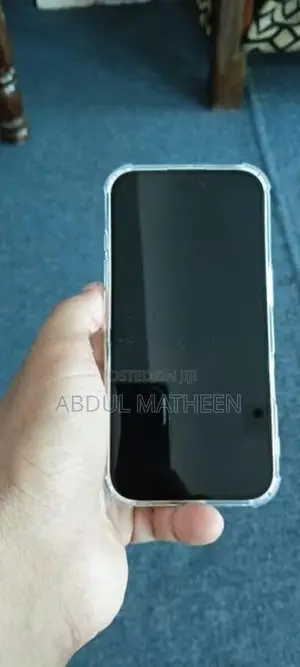 Apple iPhone 16 (Used)