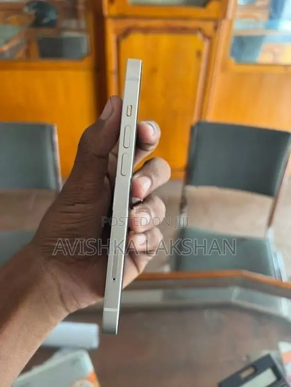 Apple iPhone 14 (Used)
