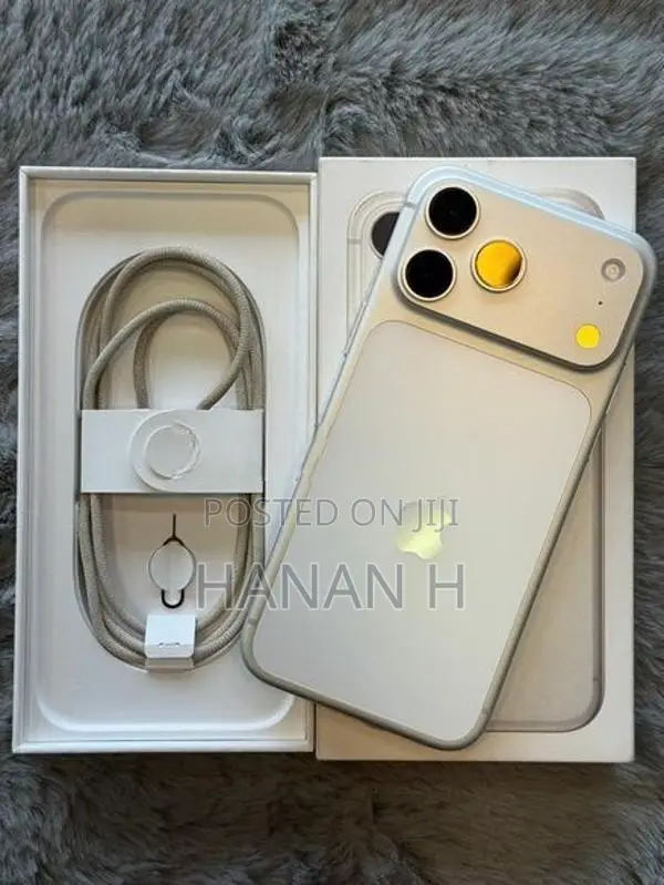 Apple iPhone 17 Pro Max 256GB XA (Used)