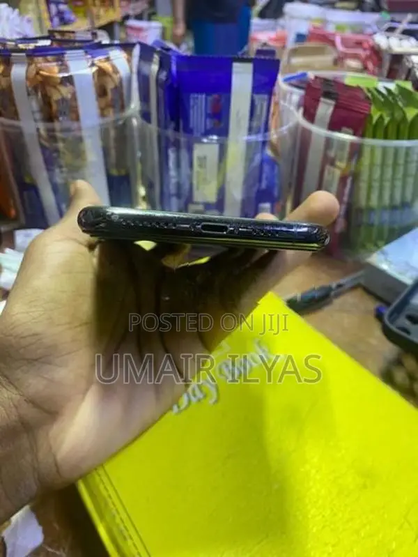 Apple iPhone 11 Pro Max (Used)