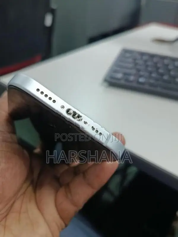 Apple iPhone 15 (Used)