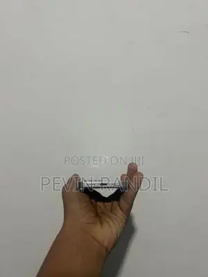 Apple iPhone 16 Pro (Used)