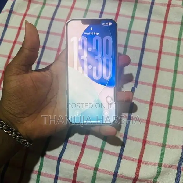 Apple iPhone 14 (Used)