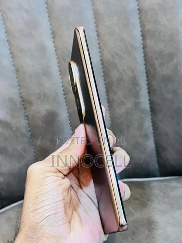 Vivo V40e 256GB (Used)