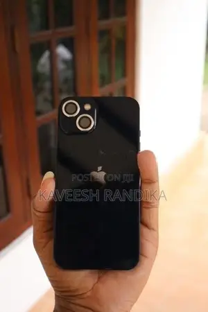 Apple iPhone 13 (Used)