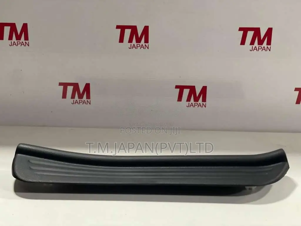 Mitsubishi Genuine Front and back Door Scuff Plate (4 peices) for Car