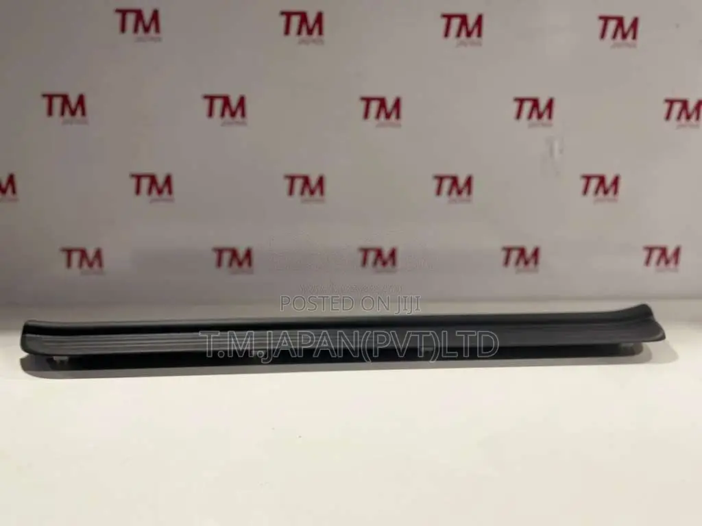 Mitsubishi Genuine Front and back Door Scuff Plate (4 peices) for Car