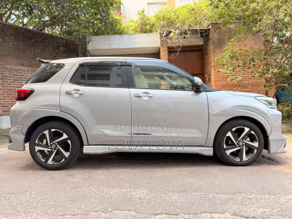 Toyota Raize Hybrid Z 2024 SUV Unregistered (Recondition)