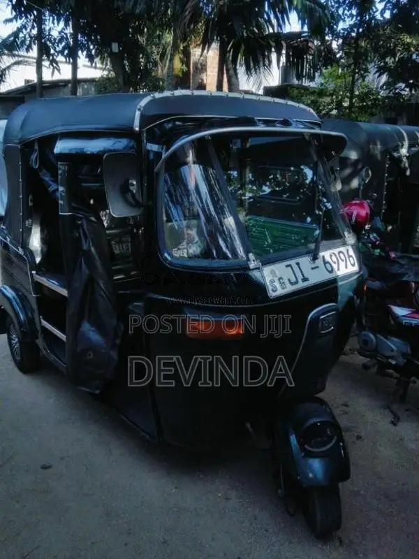 Bajaj RE 2004 Three Wheel (Used)