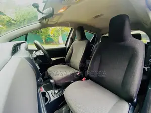 Toyota Vitz 2015 Car (Used)
