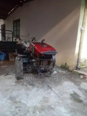 Kubota K700 1999 Tractor (Used)