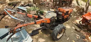 Kubota K7 2005 Tractor (Used)