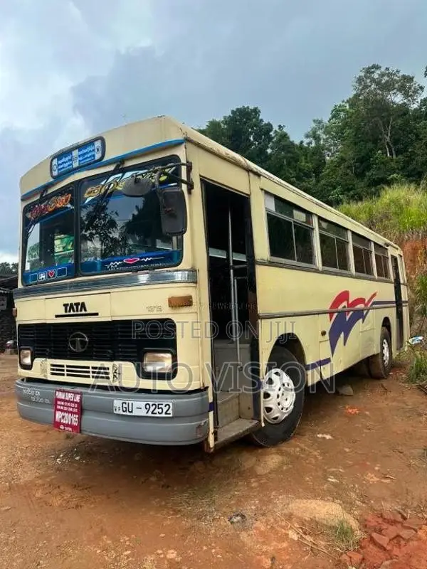 Ashok-Leyland 1313 2002 Bus (Used)