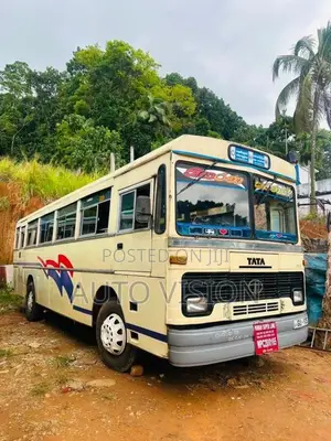 Ashok-Leyland 1313 2002 Bus (Used)