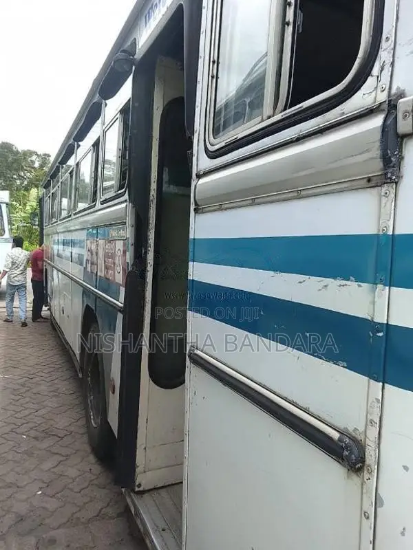 Ashok-Leyland Hino Power 2008 Bus (Used)