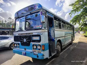 Ashok-Leyland Viking 2010 Bus (Used)