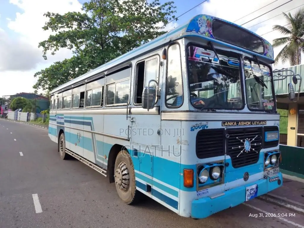 Ashok-Leyland Viking 2010 Bus (Used)