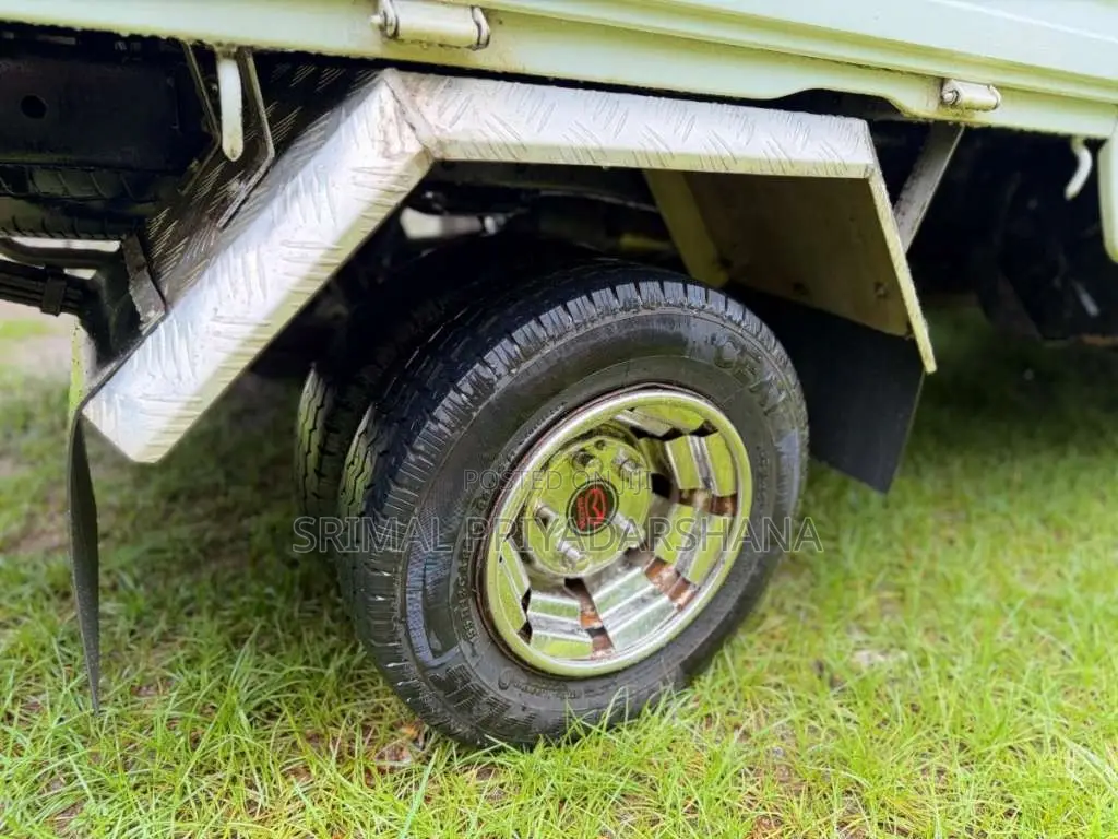 Mazda Bongo Brawny 1995 Crew Cab (Used)