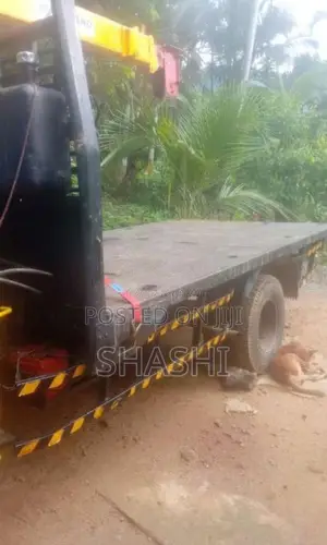 Isuzu BOOM TRACK 14.5FT 1985 Heavy-Duty (Used)