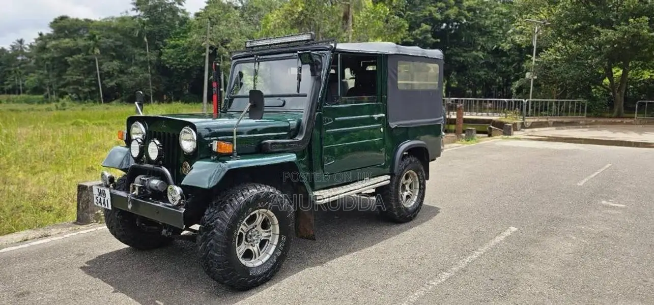 Mitsubishi 4DR5 1980 Pickup (Used)