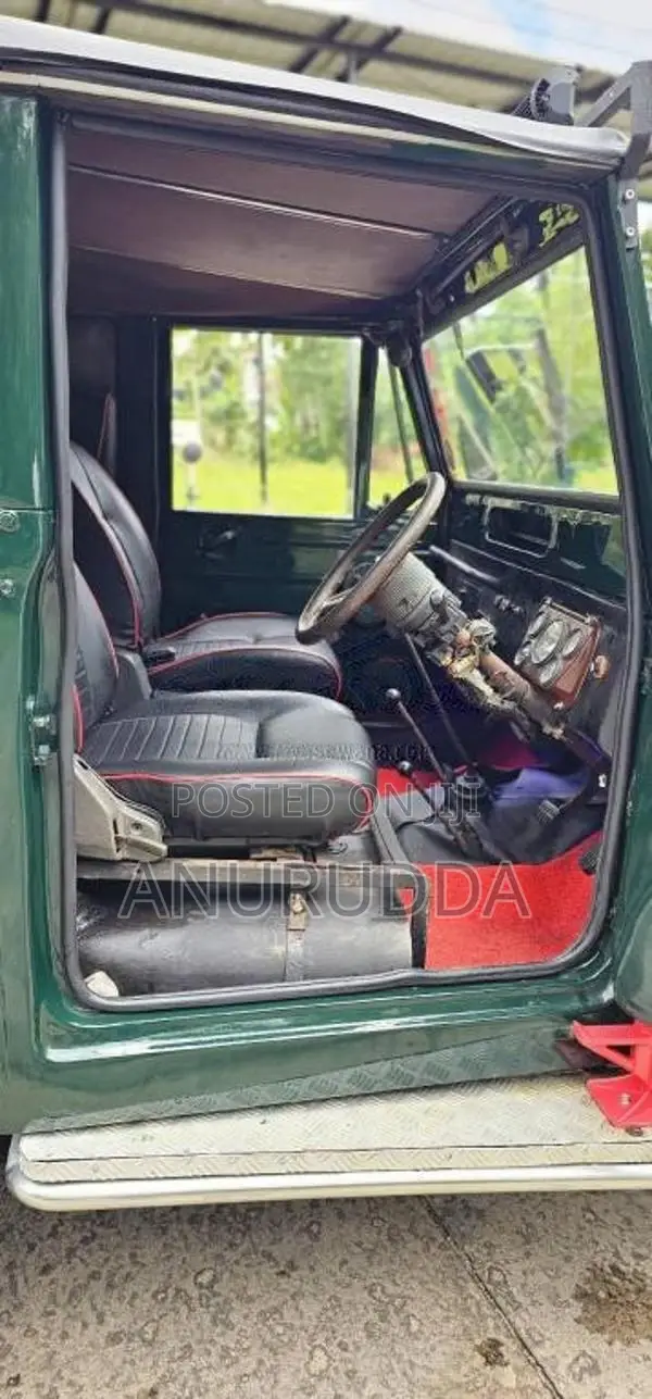 Mitsubishi 4DR5 1980 Pickup (Used)