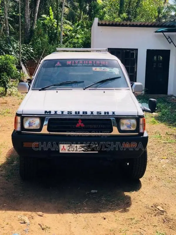 Mitsubishi L200 1999 Pickup (Used)