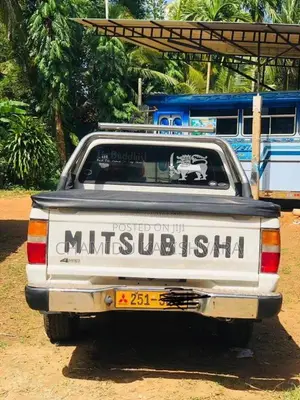 Mitsubishi L200 1999 Pickup (Used)