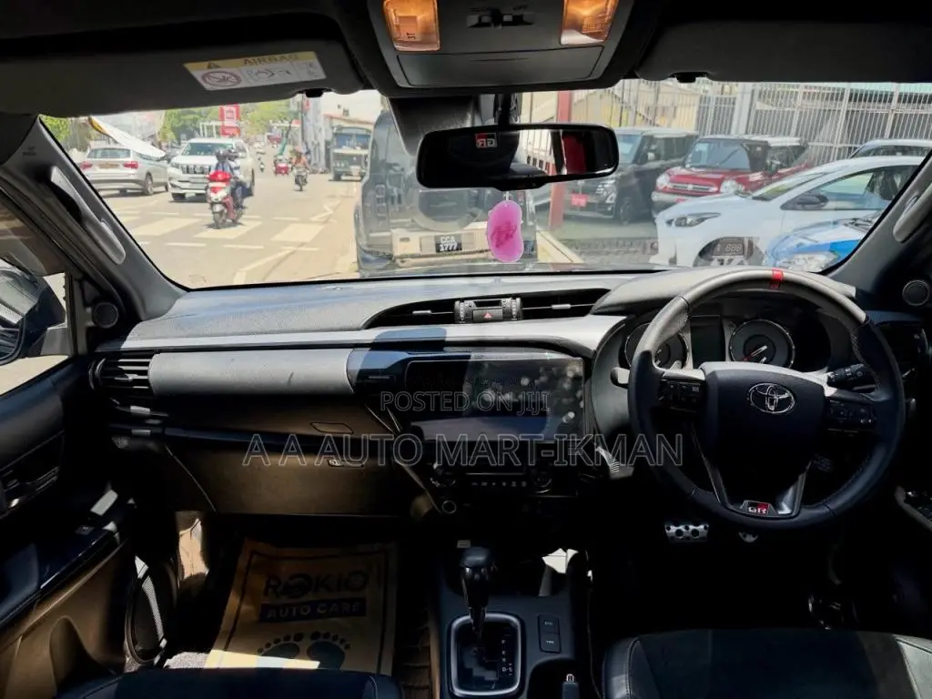 Toyota Hilux GR Sport 2024 Pickup (Used)