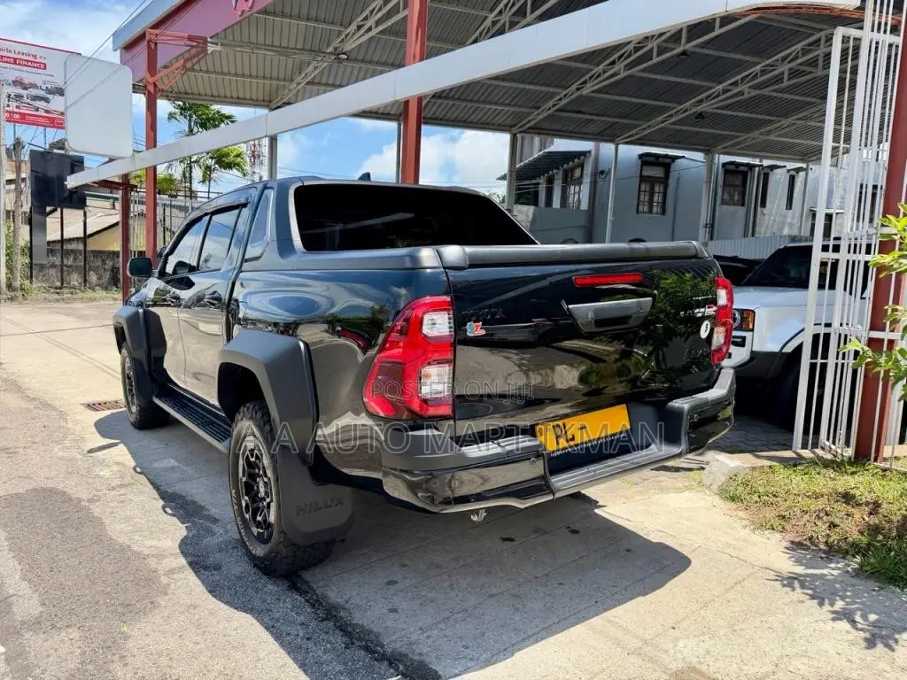 Toyota Hilux GR Sport 2024 Pickup (Used)