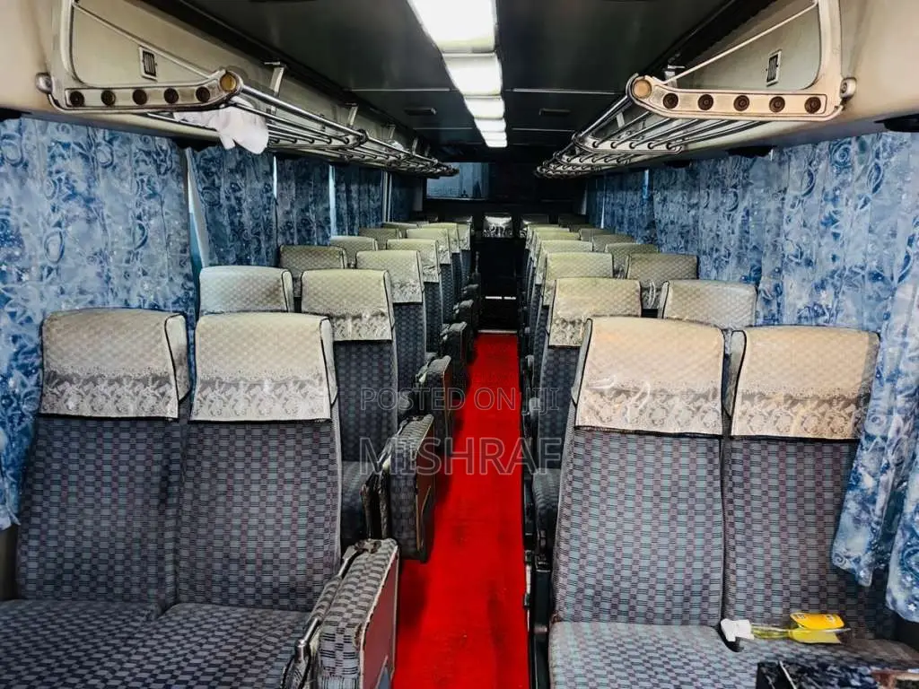 Mitsubishi Fuso 1990 Bus (Used)