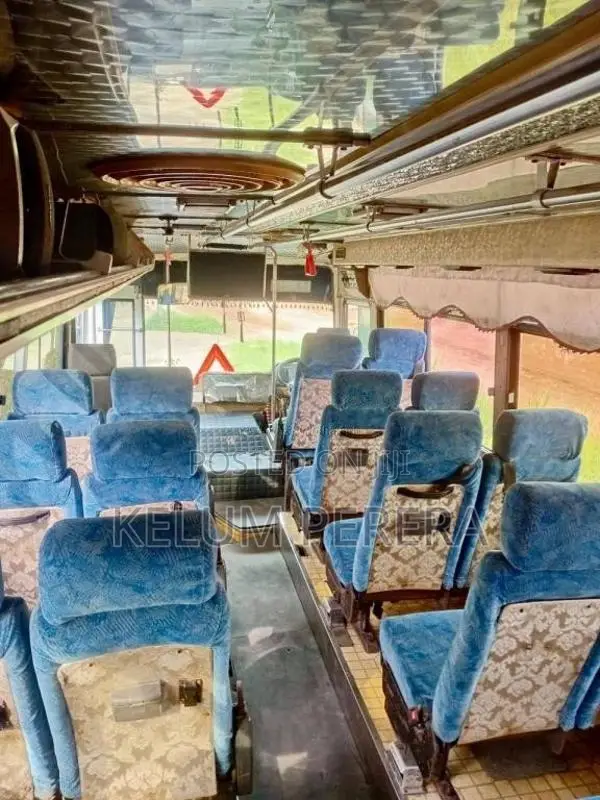 Isuzu Journey Q 1998 Bus (Used)