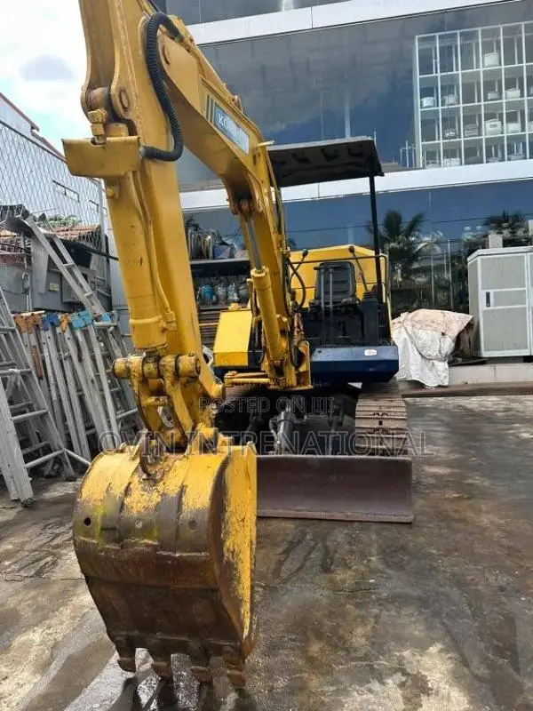 Komatsu Pc 20 5 2011 Heavy-Duty (Used)