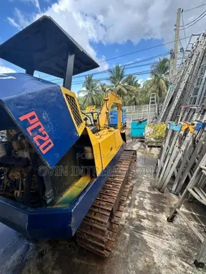 Komatsu Pc 20 5 2011 Heavy-Duty (Used)