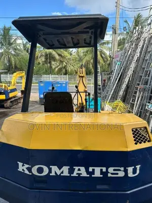 Komatsu Pc 20 5 2011 Heavy-Duty (Used)