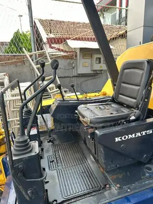 Komatsu Pc 20 5 2011 Heavy-Duty (Used)