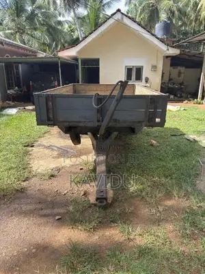 Massey-Ferguson Trailer 1981 Tractor (Used)