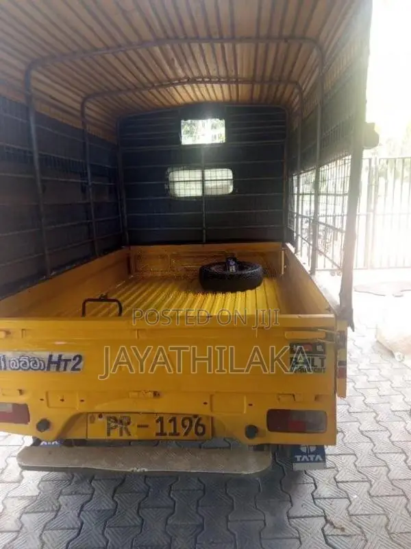 Tata Dimo Batta 2011 Lorry (Used)