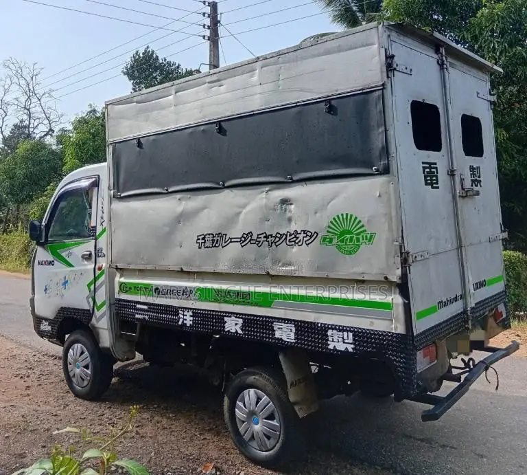 Mahindra Maxximo 2012 Lorry (Used)