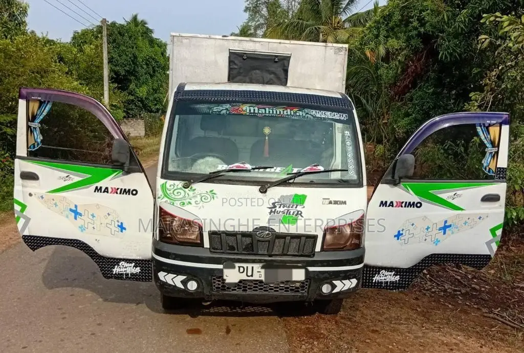 Mahindra Maxximo 2012 Lorry (Used)