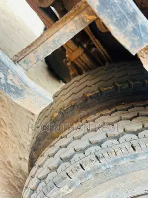 Toyota Liteace 2010 Lorry (Used)