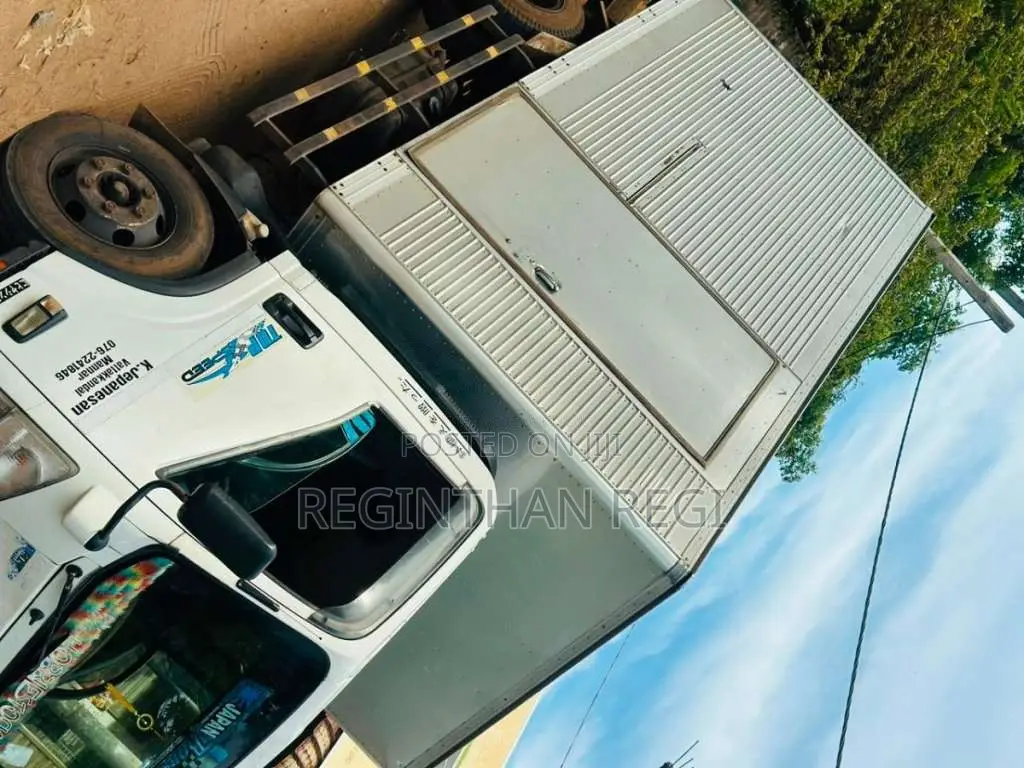 Toyota Liteace 2010 Lorry (Used)